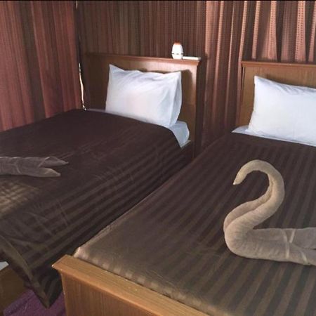 The Lazy Bar And Guesthouse Krabi town Екстериор снимка