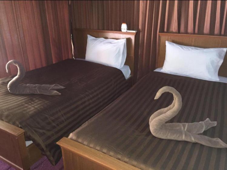 The Lazy Bar And Guesthouse Krabi town Екстериор снимка
